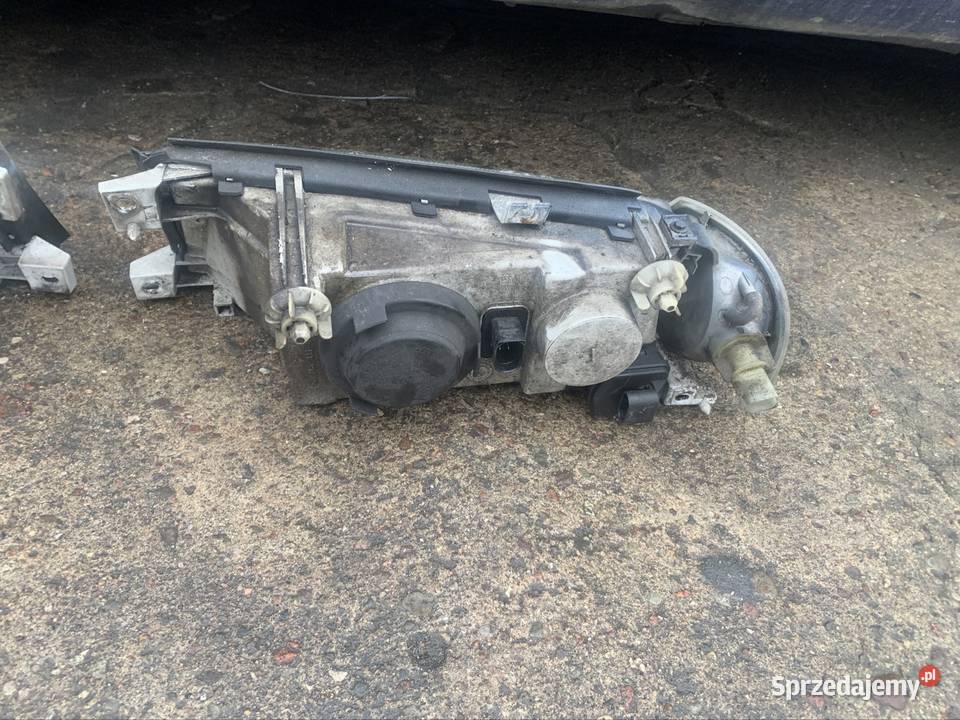 Reflektor lampa przód lewa prawa skoda octavia I Szczecin