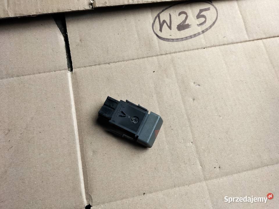 VOLVO S40 V40 WŁĄCZNIK ŚWIATEŁ AWARYJNYCH Kamień-Kolonia sprzedam