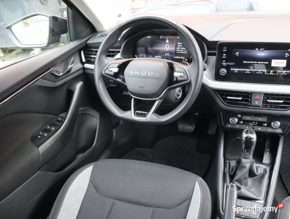 Skoda Scala 10 TSI czarny Łódź