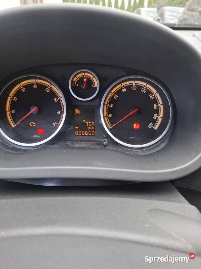 OPEL CORSA D manualna Babice