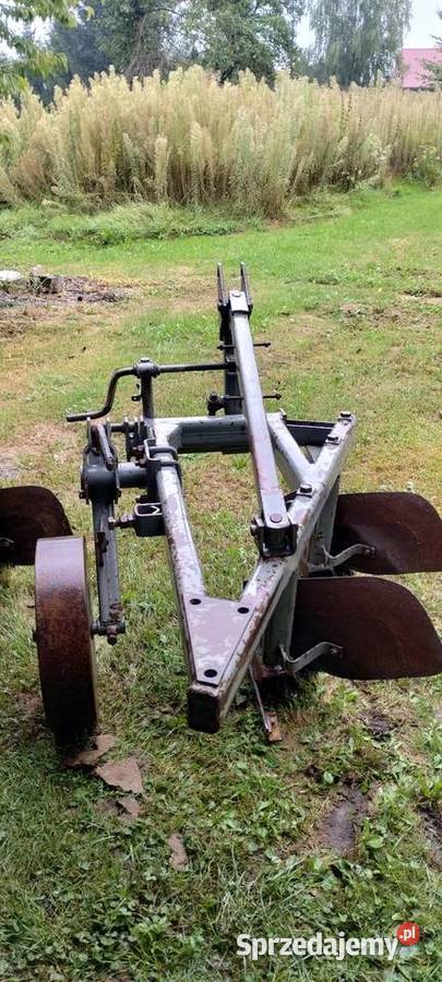 Pług 3 skibowy