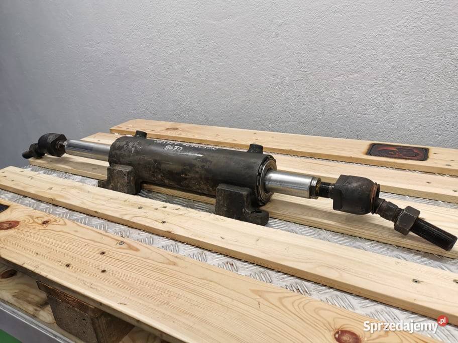 Massey Ferguson 8670 Cylinder hydrauliczny Wilkowo