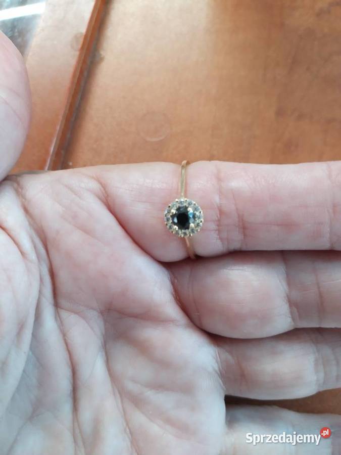 Złoty Nowy pierścionek z czarnym oczkiem 16pr585 Wałcz sprzedam