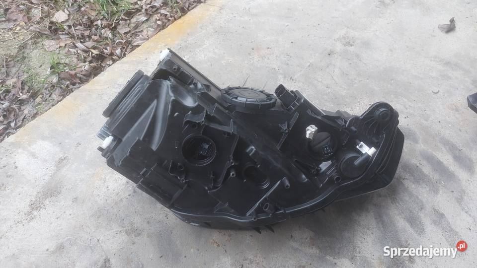 AUDI A3 8V LAMPA PRZOD LEWA XENON BIXENON EUROPA wielkopolskie Iwanowice