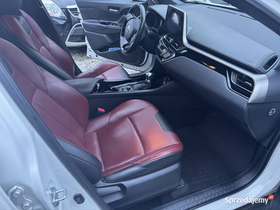 Toyota CHR salon Polska CD Samochody osobowe Mława sprzedam