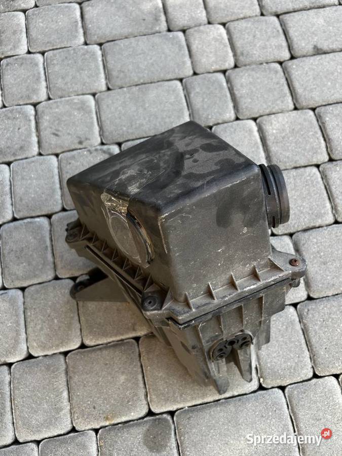 Obudowa filtra powietrza z filtrem 14mpi skoda Pozostałe Szerzyny