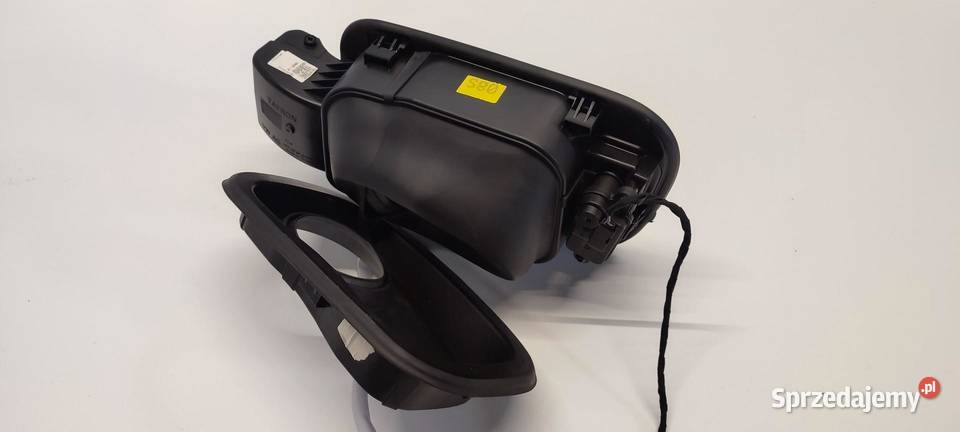 VW TAYRON KLAPKA WLEWU PALIWA P5J 57L809857 Klapki wlewu paliwa