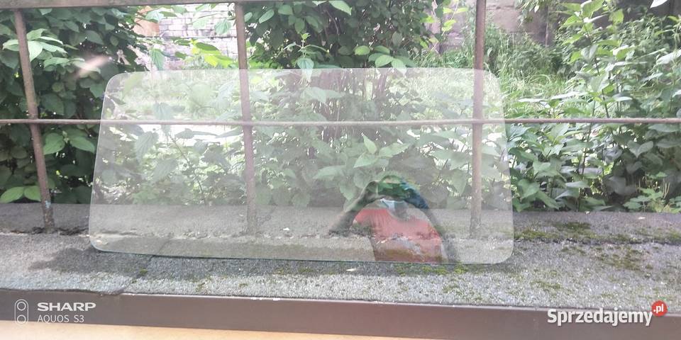 Fiat 126p szyba tylnia Bespo osobowe