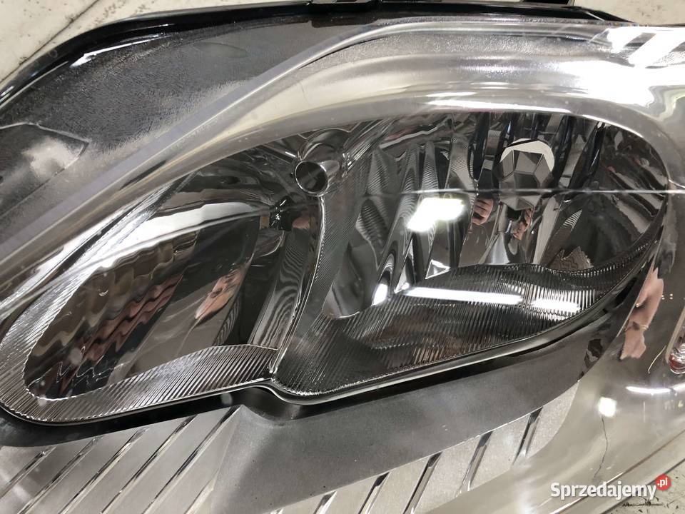 Ford Mondeo IV BA7 20072010 Reflektor Lampa sprzedam