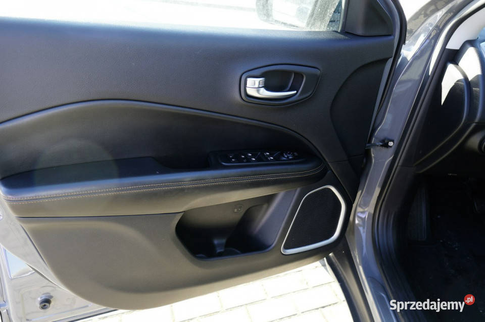 Jeep Compass Limited 4x4 salon Polska Warszawa