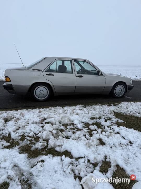 Mercedes w190 20 benzyna szeroka listwa automat poduszka powietrzna Września