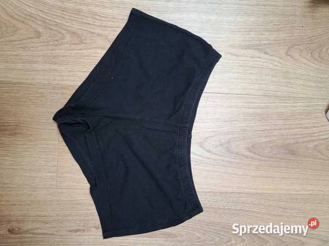 Zestaw Disney HM XS top Mickey czarne szorty Trąbki Wielkie