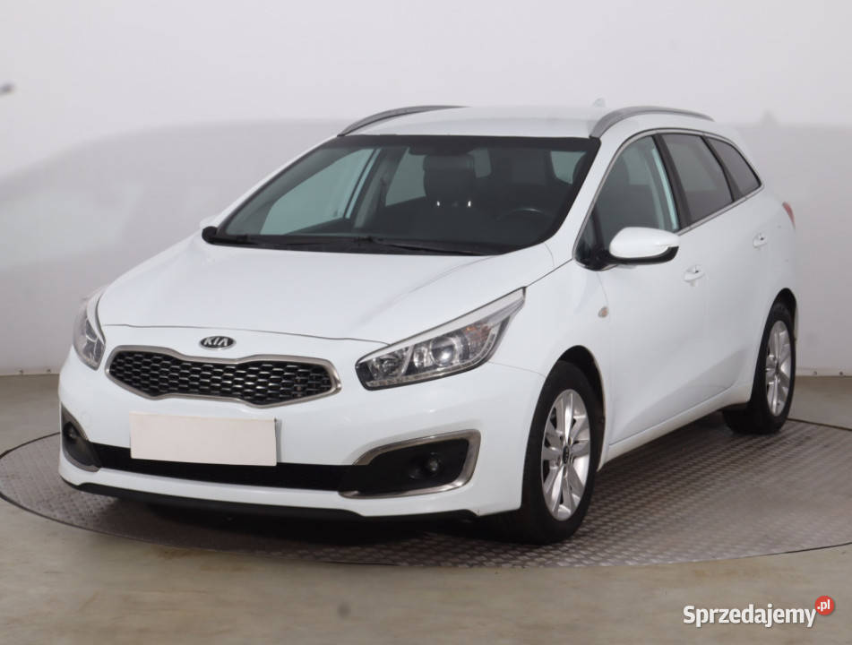 Kia Ceed 16 CRDi nieuszkodzony Piaseczno