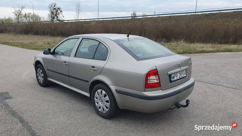 SKODA Octavia Tour 16 MPi mazowieckie Brwinów