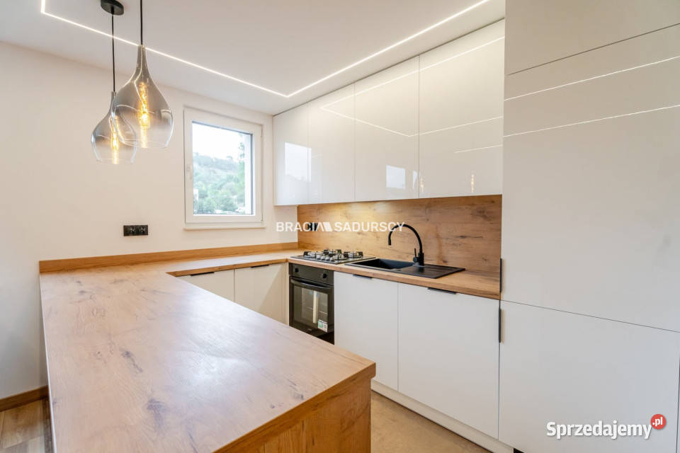 Do sprzedaży mieszkanie 518m2 3 pok Karniowice