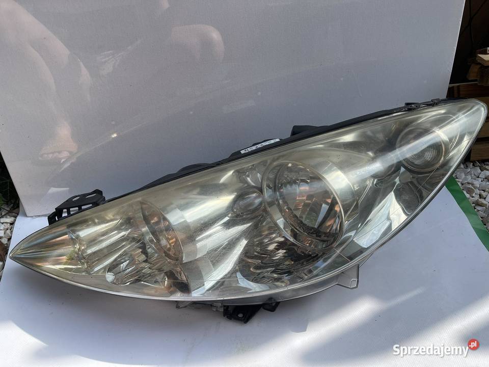 PEUGEOT 308 PRAWA LAMPA PRZÓD Ostroróg sprzedam