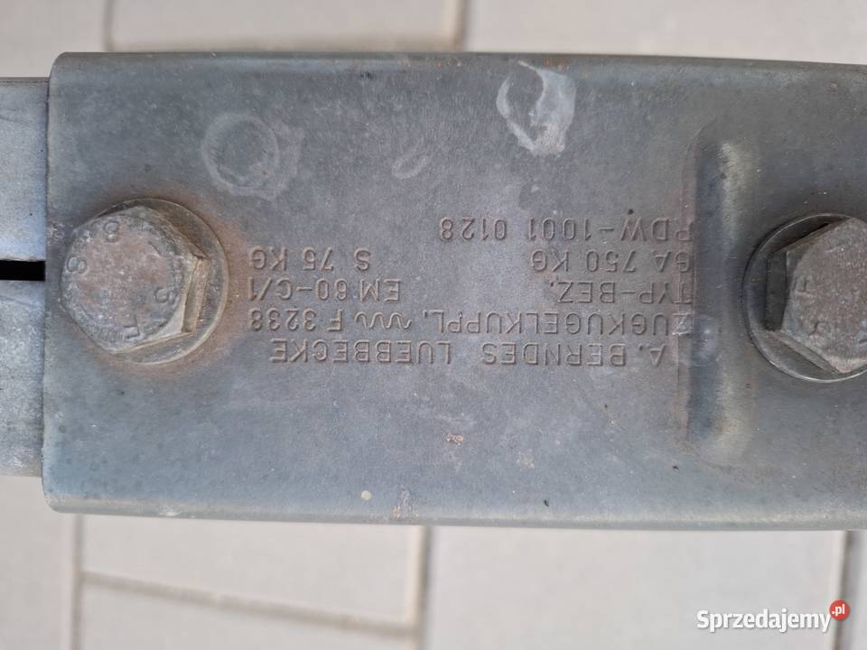Przyczepa lekka Variant 1991 DMC 450 zdrowa Drwęsa
