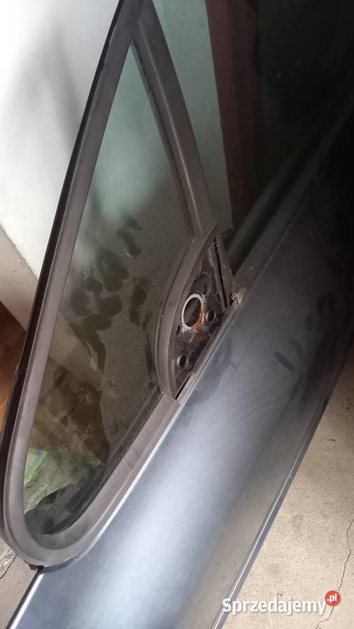 Szyba trójkątna drzwi PEUGEOT 307 cc cabrio lewa Karoseryjne Proszowice