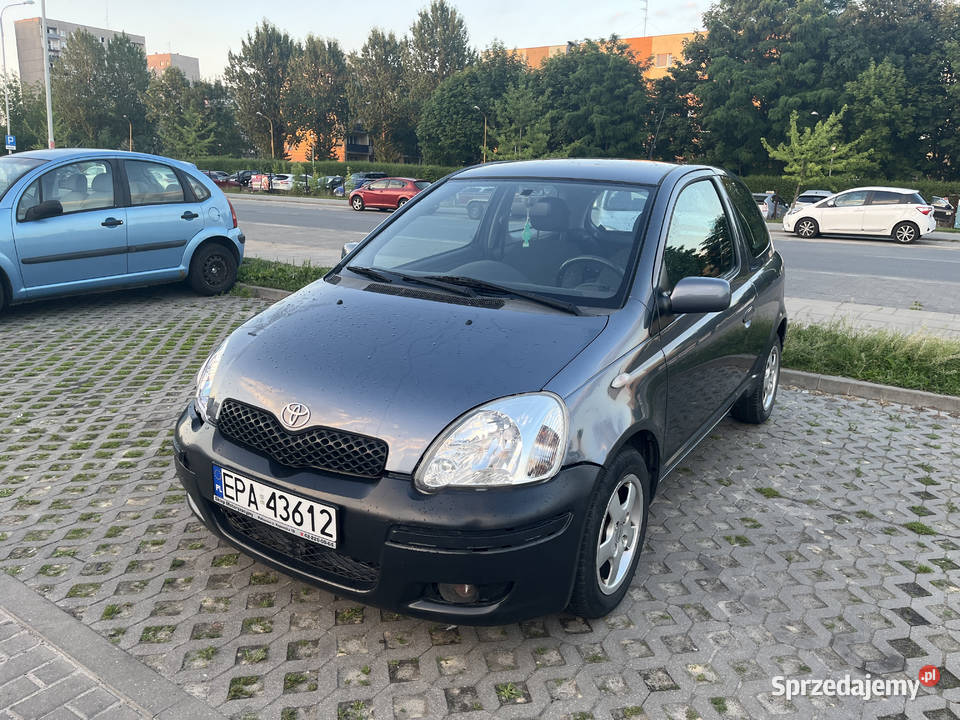Toyota Yaris 13 benzyna 87 2005 polift oc pt maj