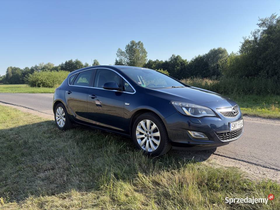 Opel Astra J 14 benzyna Klima Pilica
