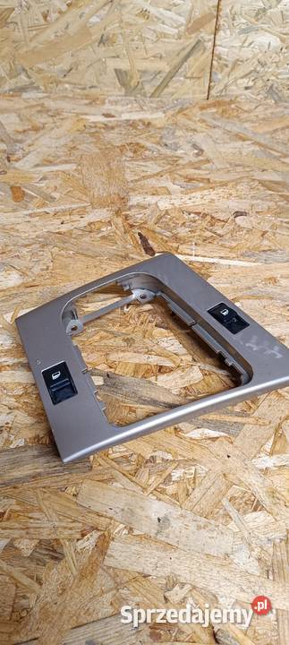 Części BMW E46 Seria 3 Deski rozdzielcze, konsole Busko-Zdrój sprzedam