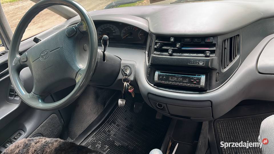 Toyota Previa 7 osobowe auto BenzynaGAZ 400km Płock