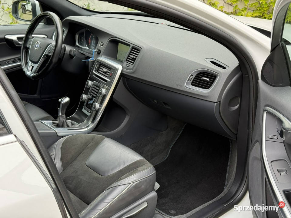 Volvo S60 20 benzyna Rdesign T3 II 2010 Tarnowskie Góry sprzedam