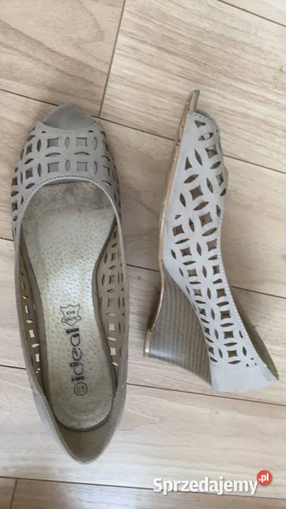 Buty koturn czółenka Czółenka łódzkie Przedbórz
