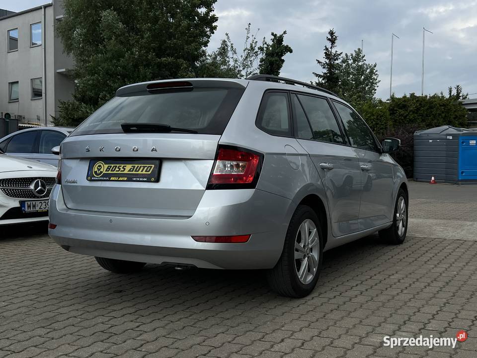 Skoda Fabia 2021 212767km mazowieckie Warszawa