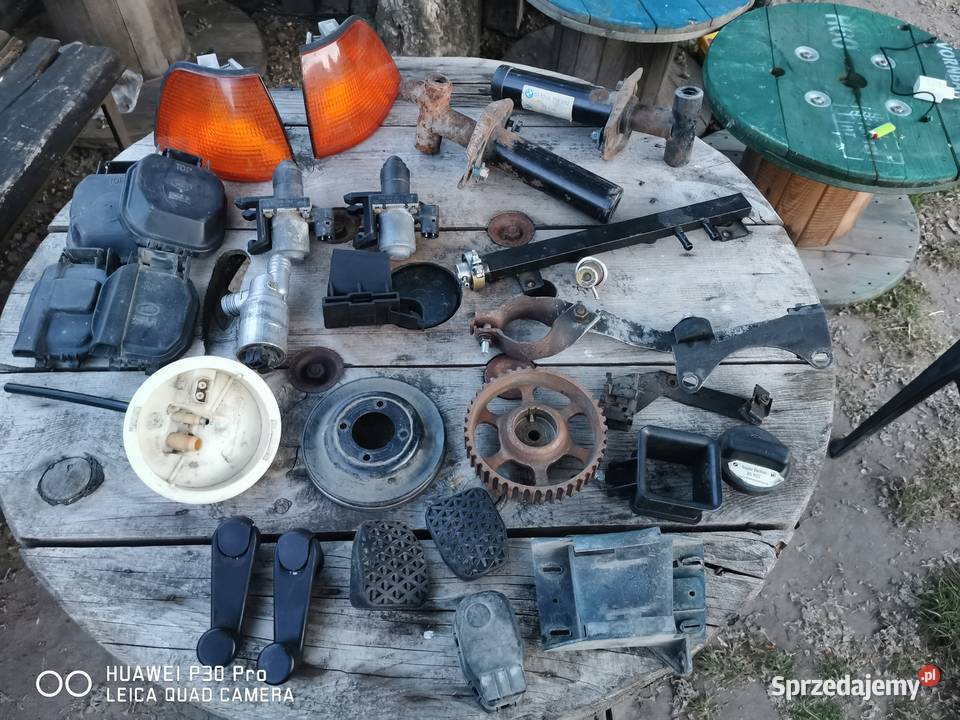 Części BMW E36 sedan Pozostałe Kłobuck