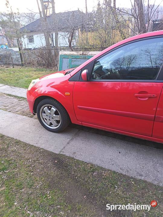 Ford Fiesta Nowy przegląd zadbany gniazdo USB Fiesta Wisła