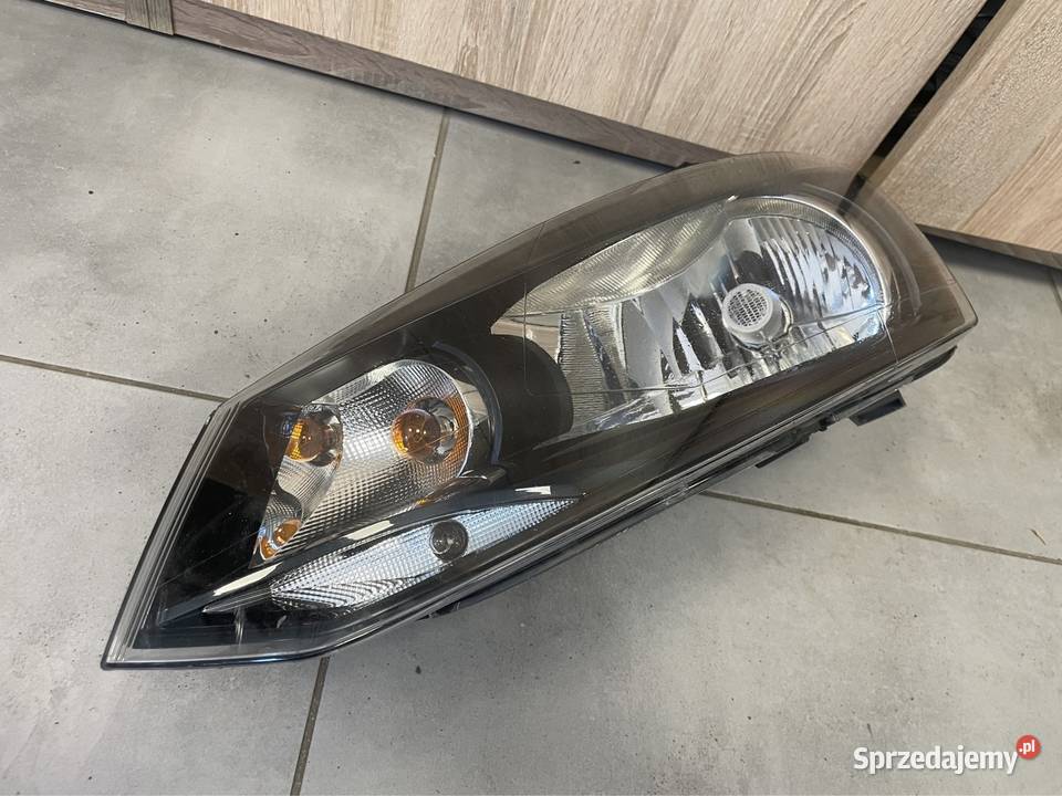 Volkswagen Polo 6r1 reflektor lewy Kozubszczyzna