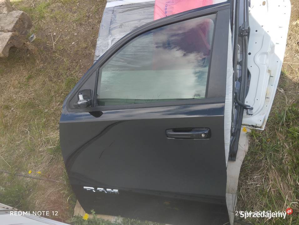 Drzwi Dodge ram 1500 lV generacja 2092018 V Drzwi pomorskie Mojusz sprzedam