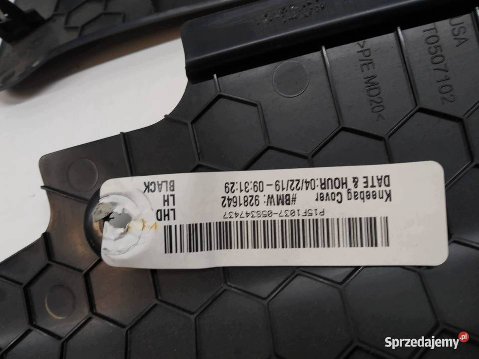OSŁONA DOLNA DESKI PODUSZKI KOMPLET 9281642 Bmw osobowe