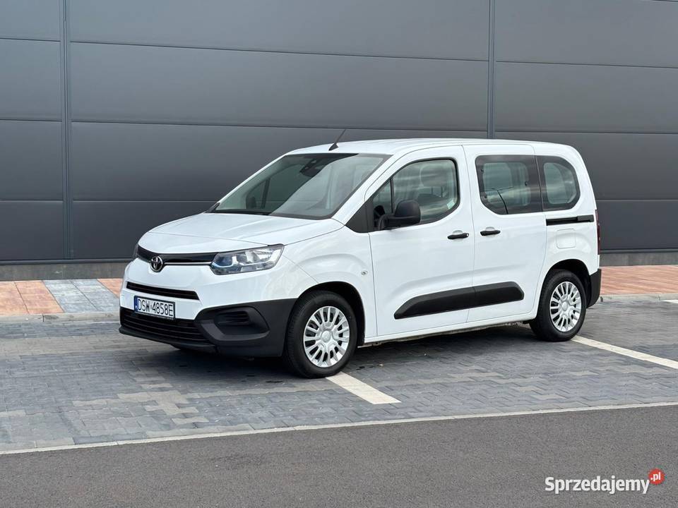 Toyota Proace City Verso 12 D4T Business garażowany