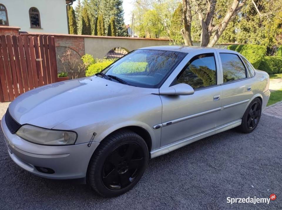 Opel Vectra B 18 116LPG 2000r stan do jazdy Sandomierz