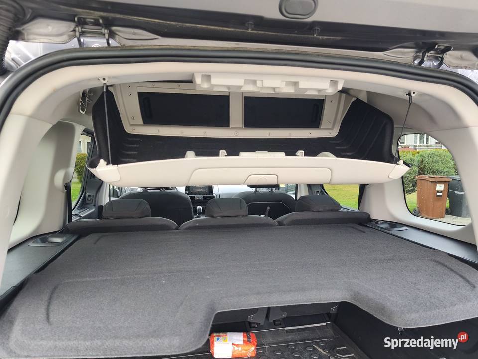 Opel Combo Life panorama dach Rok produkcji 2018 Konopiska sprzedam