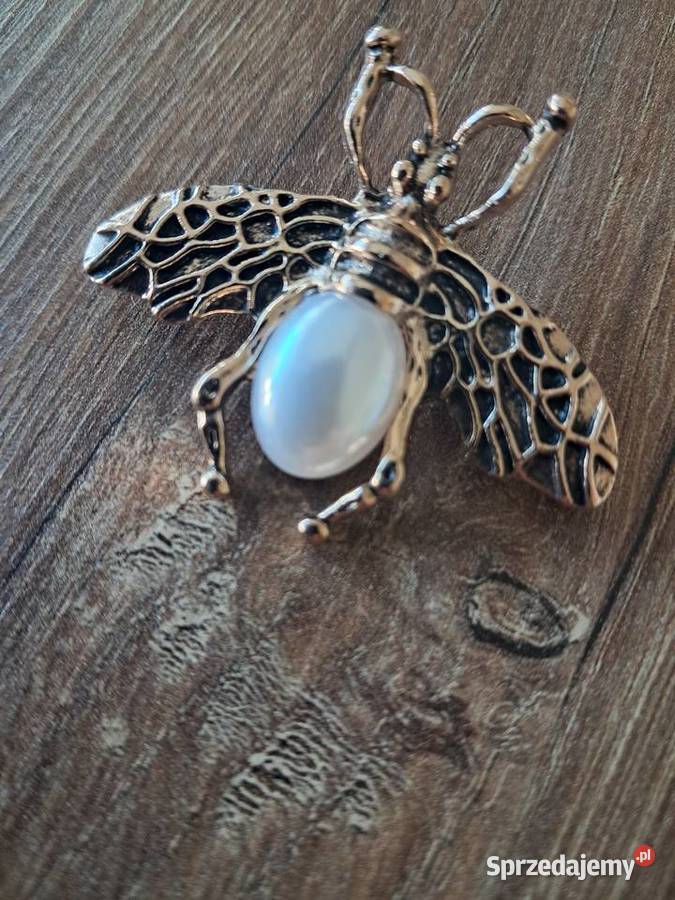 nowa broszka pszczoła w stylu vitntage 4x4 Sandomierz