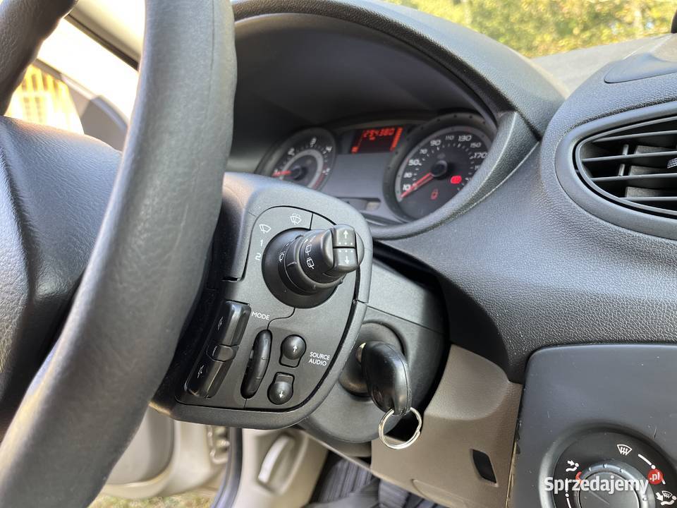 Renault Clio III 2006 z oszczędnym silnikiem 15 Tarnów