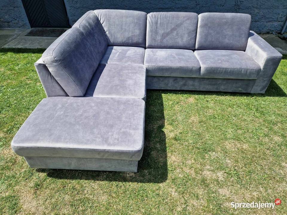 Naroznik z funkcją spania i pojemnikiem Sokolniki