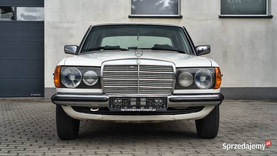 Mercedes W123 300D 1981 Klasyczna Beczka z Samochody osobowe Zgierz