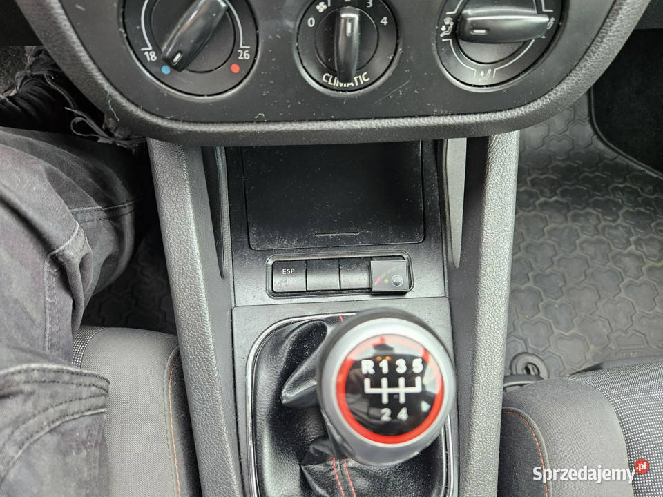 Volkswagen Golf GAZ Nawigacja Podgrzewane fotele garażowany śląskie Ruda Śląska sprzedam