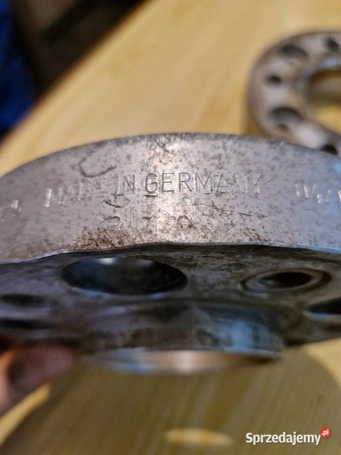 Dystanse poszerzajace HR 2x25mm 5075725 BMW 1 3 Świnoujście