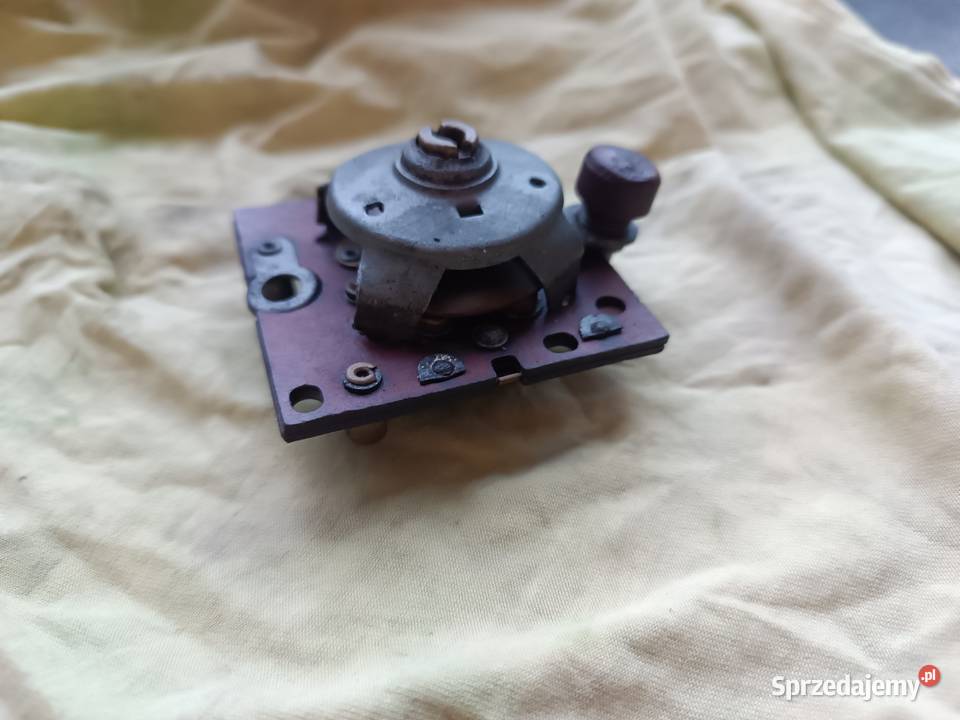 Stacyjka BMW r12 r35 Limanowa