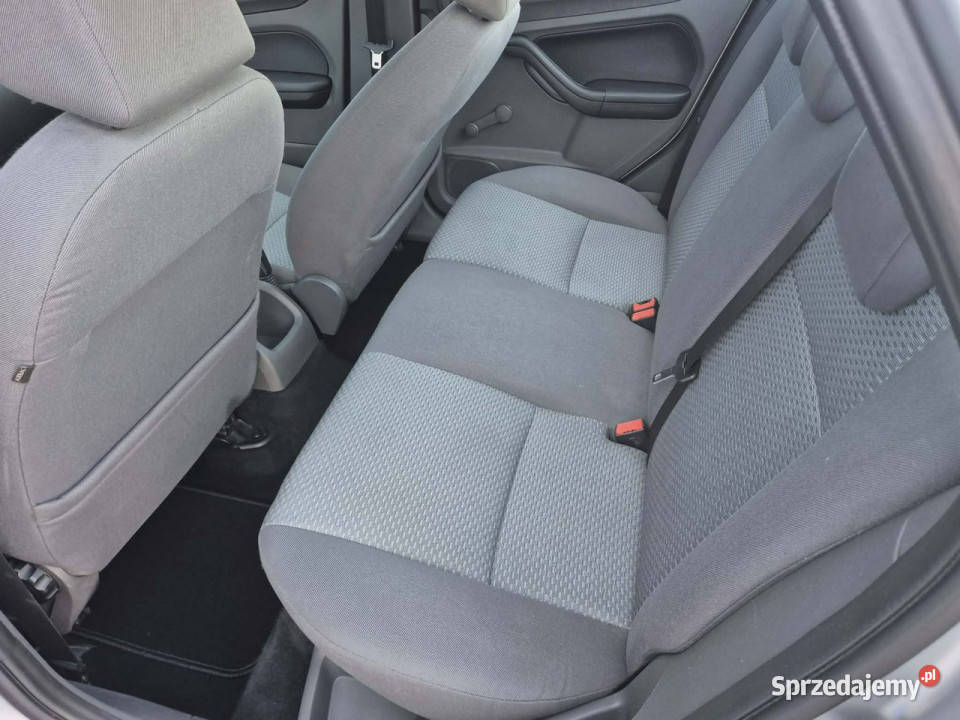 Ford Focus Automat sedan klimatyzacja b dobrze wielofunkcyjna kierownica