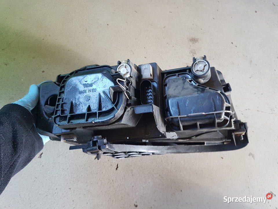 AUDI A4 B6 REFLEKTOR LAMPA PRZOD LEWA PRAWA