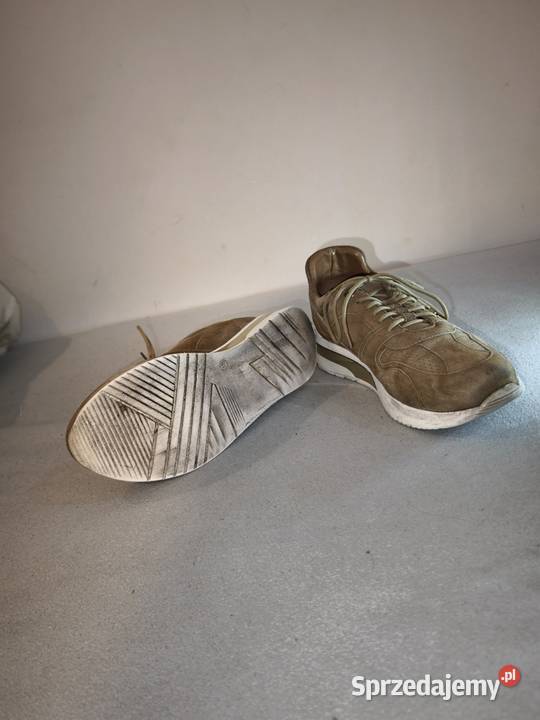 Kazar eleganckie zamszowe sneakersy