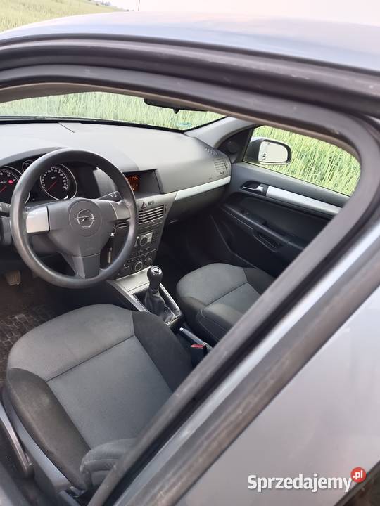 Astra H sprowadzona Kłecko sprzedam