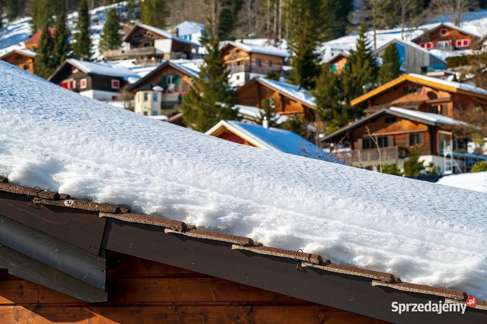 Odśnieżenie dachu usuwanie lodu sopli z dachów Wrocław