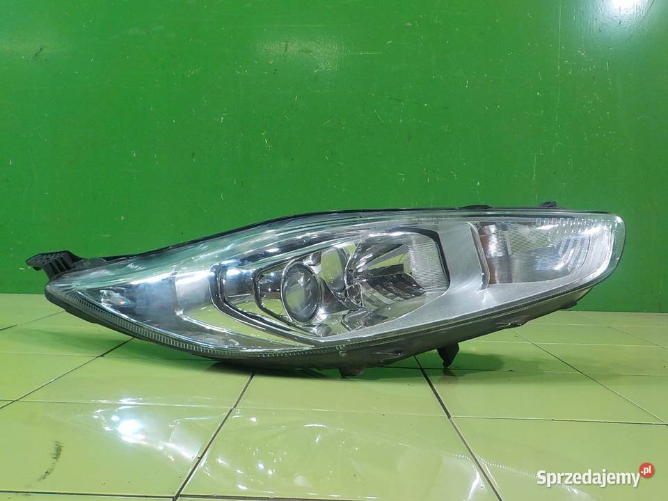 FORD FIESTA MK7 LIFT 10 B 15r HB lampa prawa osobowe mazowieckie Suków